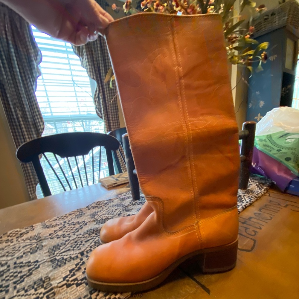 LEATHER boots. Awesome natural grain. Super well made. Unsure of brand.